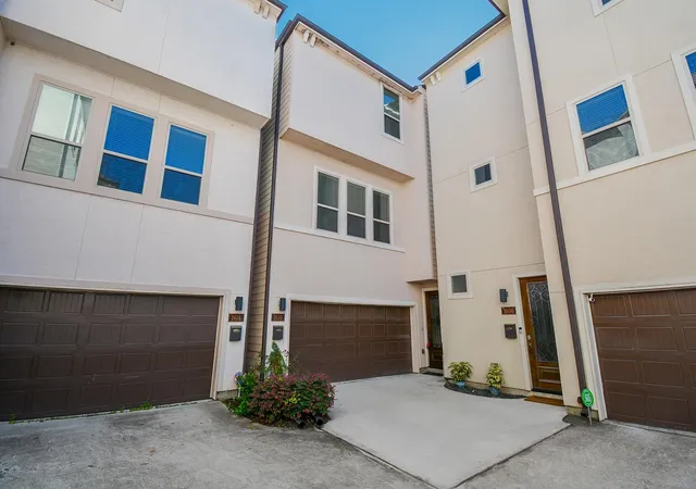 1st image of 1610 Parker St, Houston, TX 77007 | MLS# 90622708