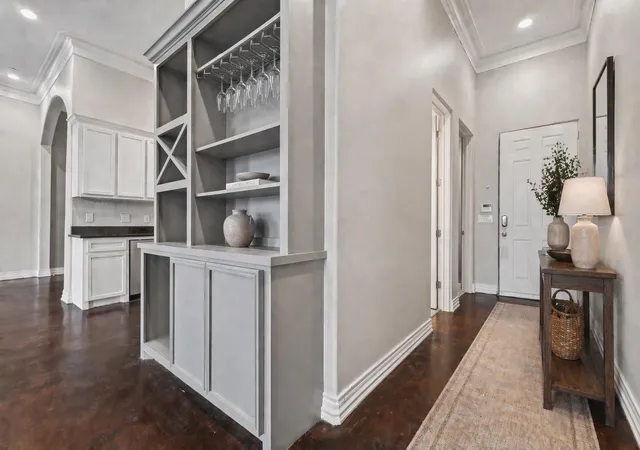 4th image of 5801 Winsome Ln, Houston, TX 77057