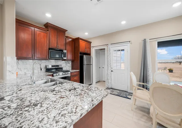 5th image of 8307 W Green Leaf St, Brookshire, TX 77423 | MLS# 82700420