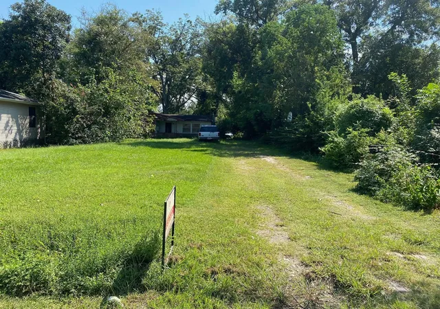 7th image of 893 Wall St, Houston, TX 77088 | MLS# 93927799