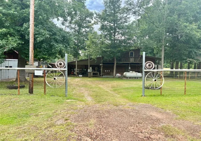 1st image of 128 Wood Haven, Livingston, TX 77351 | MLS# 96714588
