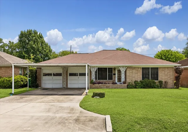 1st image of 4620 Averill St, Houston, TX 77009 | MLS# 76346170