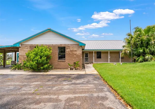 Photo 1 of Single family home for sale at 4931 Fm 1781, Rockport, TX 78382 | MLS# 4304999 | Listing updated on 2026-07-24