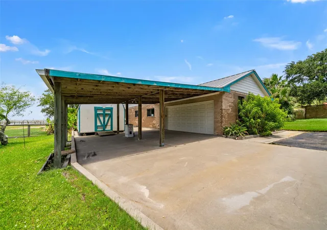 Photo 3 of Single family home for sale at 4931 Fm 1781, Rockport, TX 78382 | MLS# 4304999 | Listing updated on 2026-07-24