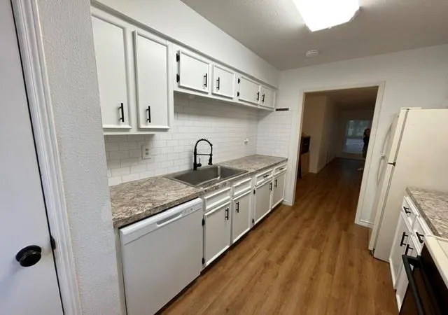 Photo 4 of Condo for sale at 1300 Eagle Lake Rd #3, Sealy, TX 77474 | MLS# 29127728 | Listing updated on 2026-09-17