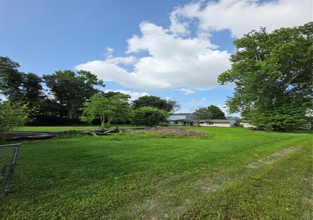 3rd image of 5110 El Centro St, Houston, TX 77018 | MLS# 57883057