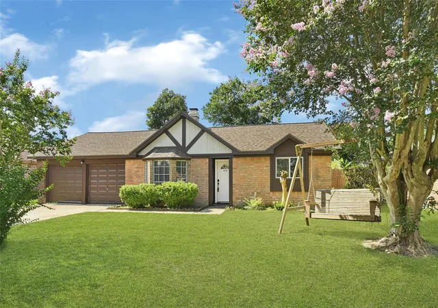 3rd image of 414 E Lambuth Ln, Deer Park, TX 77536 | MLS# 50328928