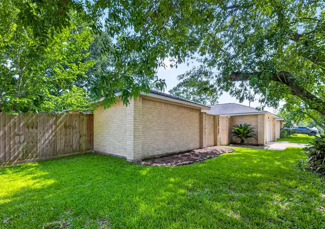 Homes for sale in Webster, TX | 17742 Fife Ln, Webster, TX 77598 | MLS# 41443981