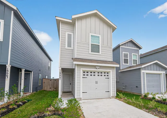 Photo 2 of Single family home for sale at 18667 San Salvo Dr, New Caney, TX 77357 | MLS# 2520699 | Listing updated on 2026-05-07