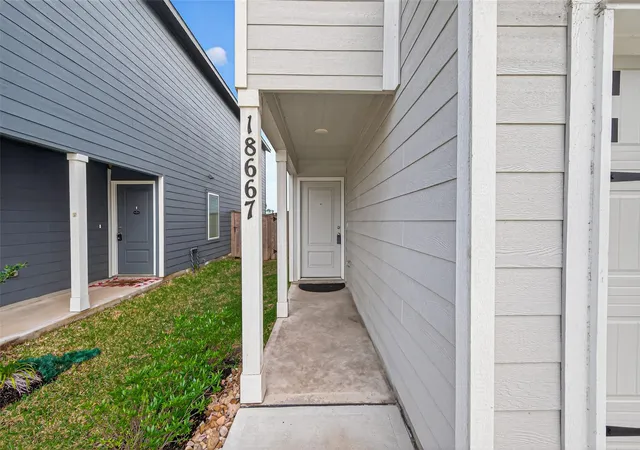 Photo 3 of Single family home for sale at 18667 San Salvo Dr, New Caney, TX 77357 | MLS# 2520699 | Listing updated on 2026-05-07