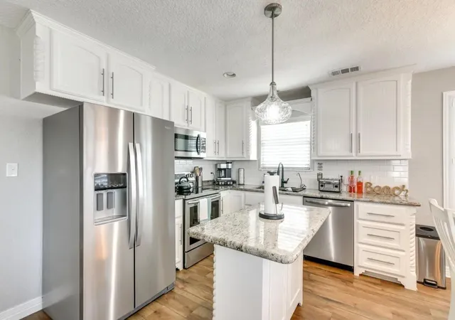 Photo 4 of Single family home for sale at 207 Sandpebble Pl, Freeport, TX 77541 | MLS# 66151733 | Listing updated on 2026-08-01