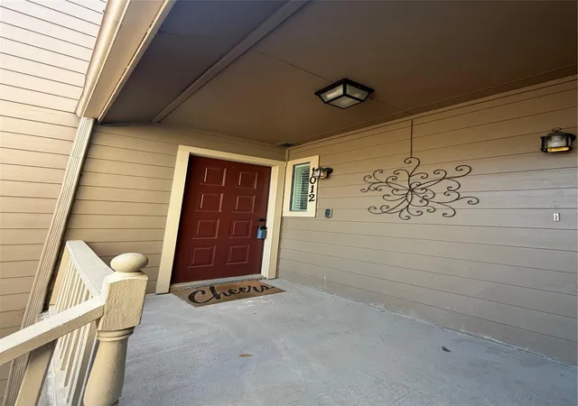 Photo 2 of Condo for sale at 14911 Wunderlich Dr #1012, Houston, TX 77069 | MLS# 67999042 | Listing updated on 2026-06-24