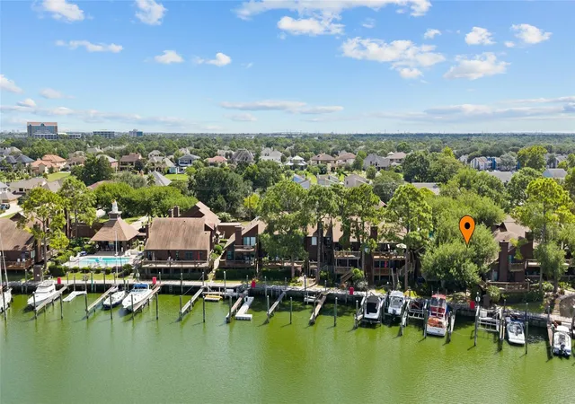 Photo 2 of Townhouse for sale at 655 Davis Rd, League City, TX 77573 | MLS# 51177009 | Listing updated on 2026-09-18