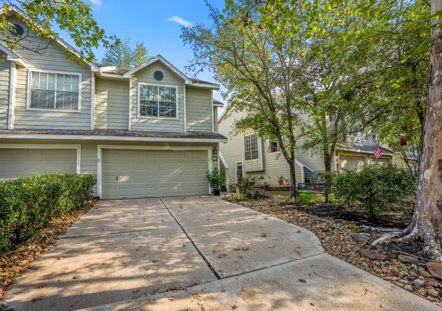 Homes for sale in The Woodlands, TX | 55 N Walden Elms Cir, The Woodlands, TX 77382 | MLS# 38147686