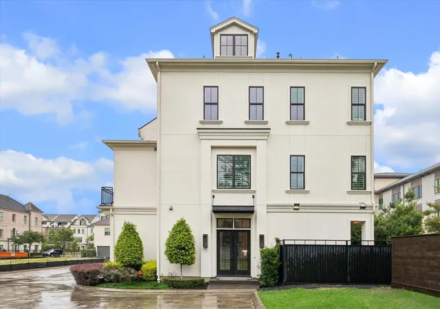 1st image of 106 Wellington Row Rd, Houston, TX 77024 | MLS# 76839909