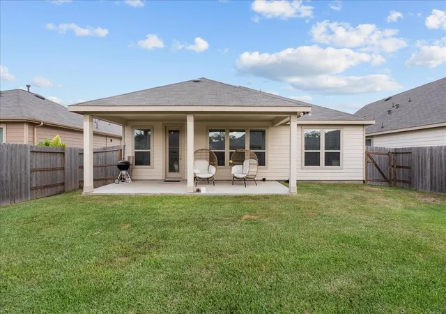 15th image of 714 Allana Ln, Alvin, TX 77511 | MLS# 53156724