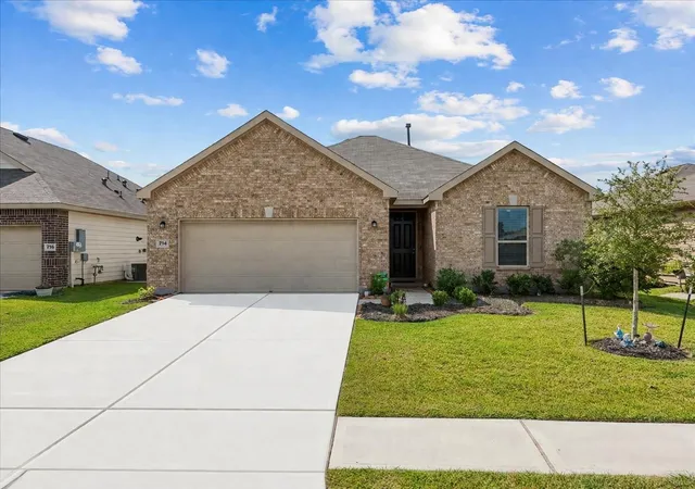 1st image of 714 Allana Ln, Alvin, TX 77511 | MLS# 53156724