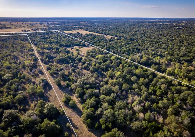 3rd image of 1625 Shaws Bend Rd, Columbus, TX 78934 | MLS# 74515438