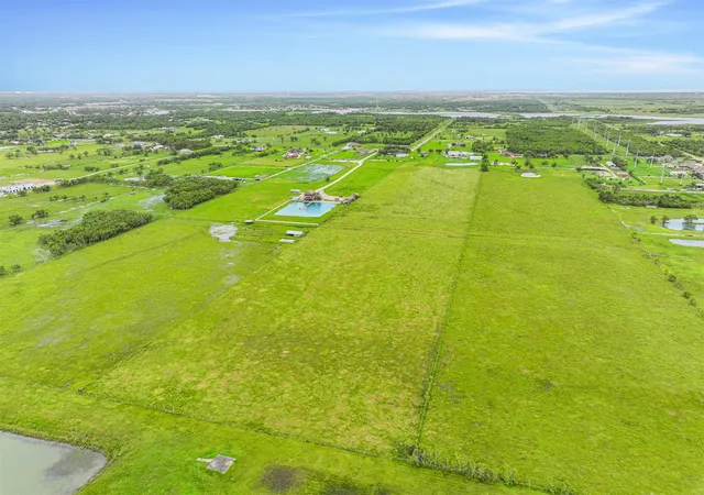 5th image of Tbd N Humble Camp Rd, Dickinson, TX 77539 | MLS# 43190683