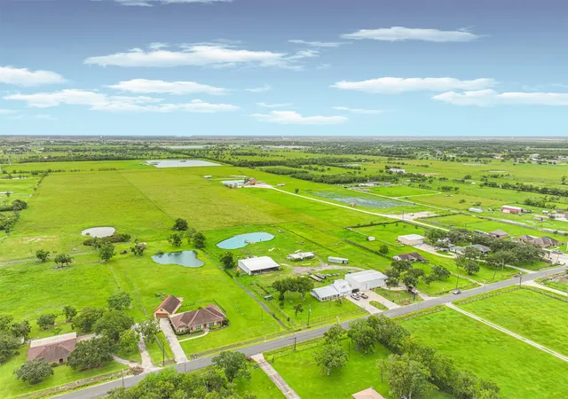 9th image of Tbd N Humble Camp Rd, Dickinson, TX 77539 | MLS# 43190683