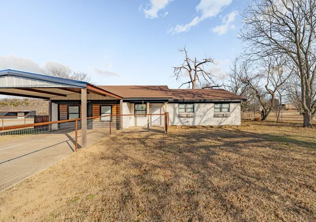 4th image of 1193 Withers Rd, Mineral Wells, TX 76067 | MLS# 97879594