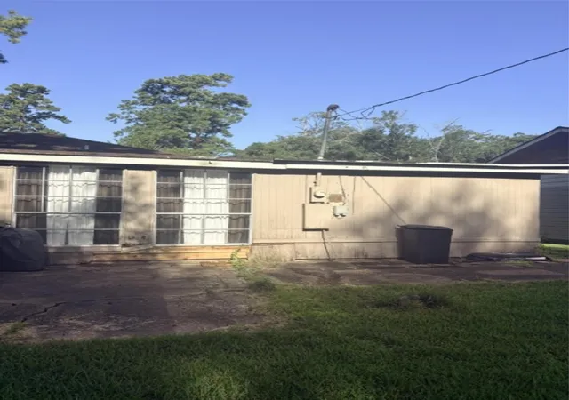 Photo 4 of Single family home for sale at 5270 Spencer Dr, Beaumont, TX 77708 | MLS# 98641224 | Listing updated on 2026-08-28