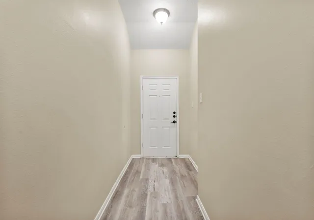 Photo 4 of Sale Pending at 29106 Foxingham Cir, Spring, TX 77386 | MLS# 11178121 | Listing updated on 2026-09-12