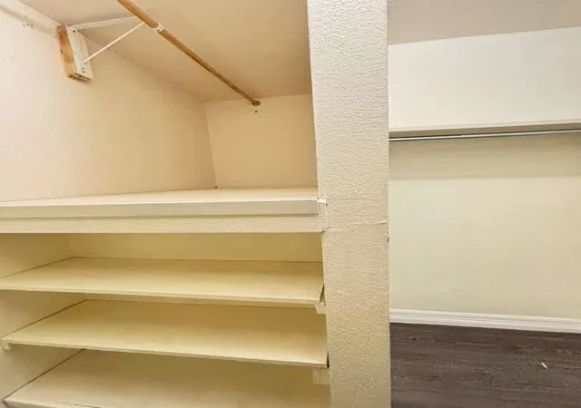 2nd image of 5638 Birchmont Dr #c, Houston, TX 77091 | MLS# 91812802