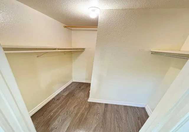 3rd image of 5638 Birchmont Dr, Houston, TX 77091