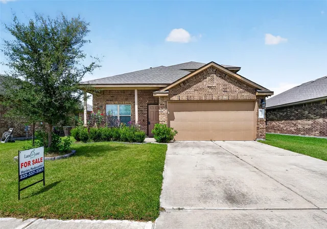 Photo 1 of Single family home for sale at 8126 Oakleaf Meadow Ct, Rosharon, TX 77583 | MLS# 12802349 | Listing updated on 2026-08-19