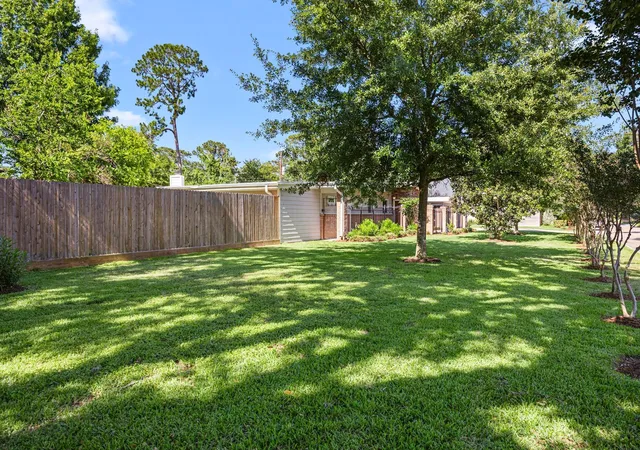 3rd image of 10310 Mayfield Rd, Houston, TX 77043 | MLS# 30180178