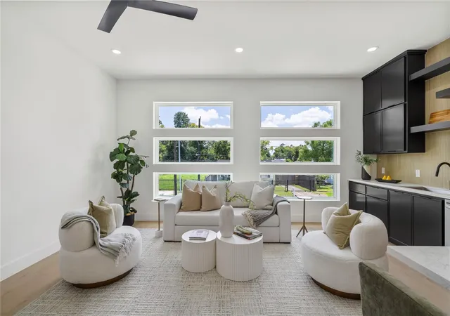 3rd image of 7319 Laura Koppe Rd, Houston, TX 77028 | MLS# 43628906