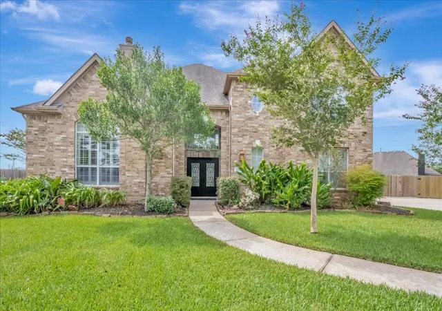 Photo 1 of Sale Pending at 2225 Palm Bay Cir, Seabrook, TX 77586 | MLS# 45637373 | Listing updated on 2026-09-11