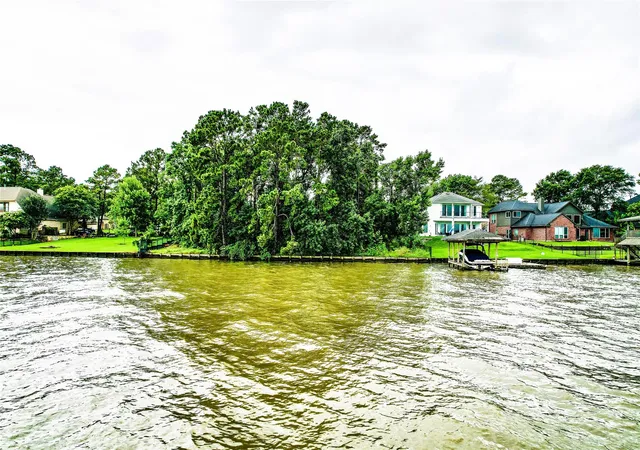 Photo 2 of Land for sale at 19327 Aquatic Dr, Humble, TX 77346 | MLS# 78689858 | Listing updated on 2026-06-17