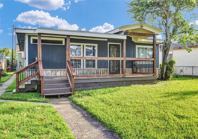 1st image of 1219 W 5th St, Freeport, TX 77541 | MLS# 35723135