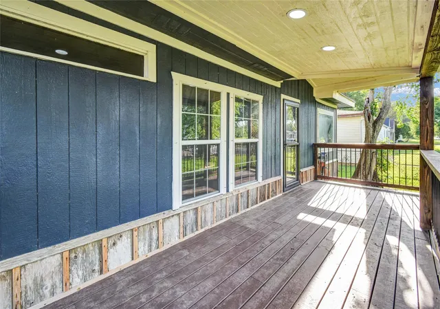 3rd image of 1219 W 5Th St, Freeport, TX 77541 | MLS# 35723135