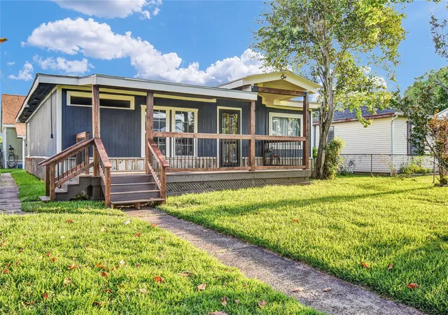5th image of 1219 W 5Th St, Freeport, TX 77541 | MLS# 35723135