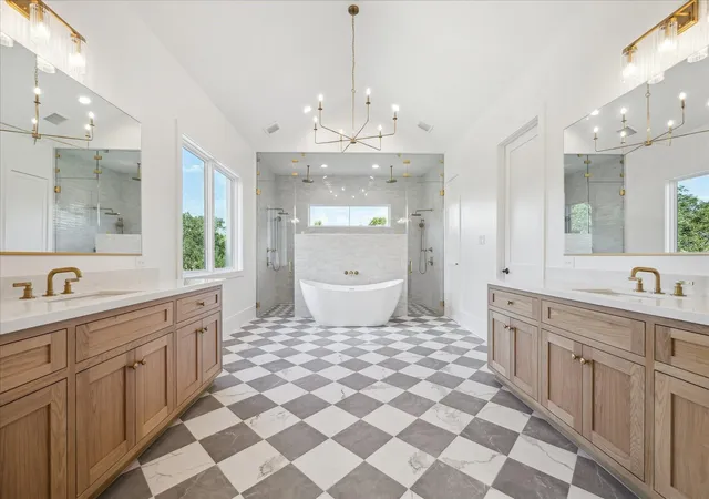 Photo 3 of Sale Pending at 2159 Addison Rd, Houston, TX 77030 | MLS# 10055581 | Listing updated on 2026-07-21