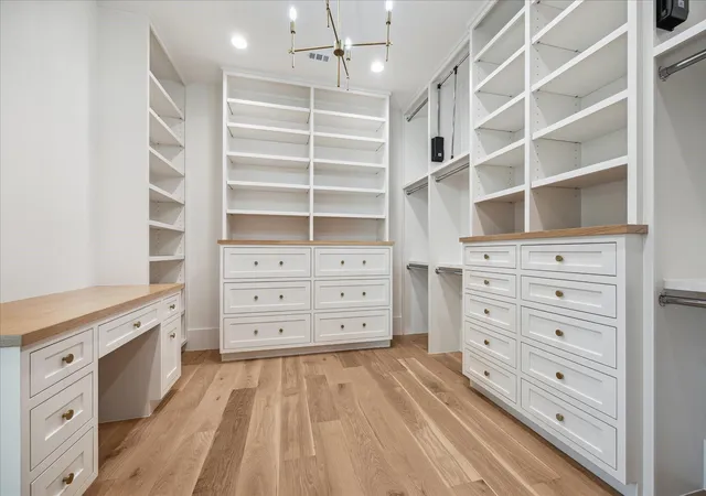 Photo 4 of Sale Pending at 2159 Addison Rd, Houston, TX 77030 | MLS# 10055581 | Listing updated on 2026-07-21