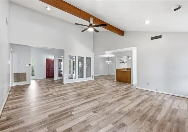 4th image of 1070 Shakespeare Dr, Beaumont, TX 77706 | MLS# 91383574