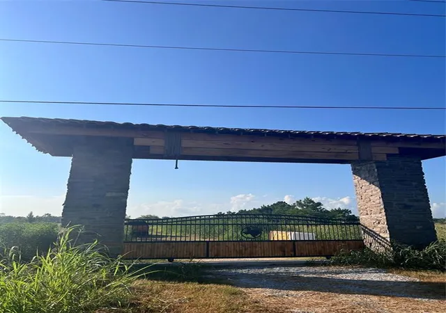 Photo 2 of Land for sale at 6301 Hwy 90, Dayton, TX 77535 | MLS# 29116525 | Listing updated on 2026-10-10