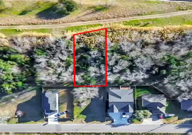 Photo 2 of Land for sale at 4719 Rue St, Houston, TX 77033 | MLS# 81233097 | Listing updated on 2026-08-26