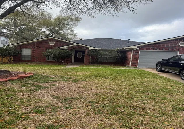 Photo 3 of Single family home for sale at 16611 Parliament Dr, South Houston, TX 77083 | MLS# 18806245 | Listing updated on 2026-09-02