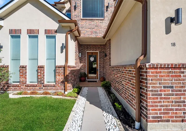 Photo 3 of Single family home for sale at 18 Amelia Ct, Montgomery, TX 77356 | MLS# 91217415 | Listing updated on 2026-08-01