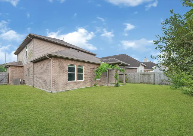 33rd image of 8623 Morning Dove Ln, Baytown, TX 77521 | MLS# 66255915