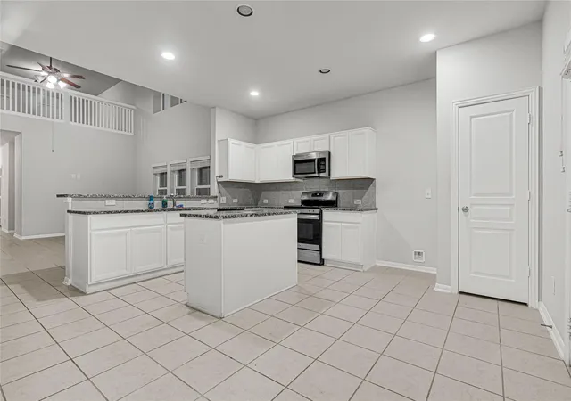 5th image of 8623 Morning Dove Ln, Baytown, TX 77521 | MLS# 66255915