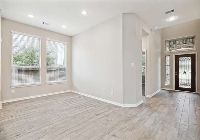 5th image of 1535 Giles Dr, Richmond, TX 77406 | MLS# 33063862