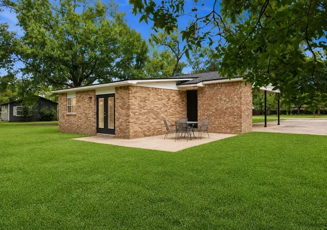3rd image of 150 West St, Alto, TX 75925 | MLS# 69806331