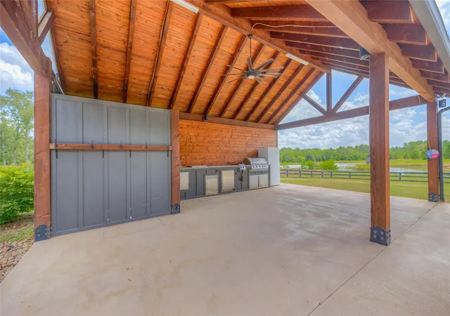 Photo 4 of Single family home for sale at 5454 Fm 350 N, Livingston, TX 77351 | MLS# 10707024 | Listing updated on 2026-04-20