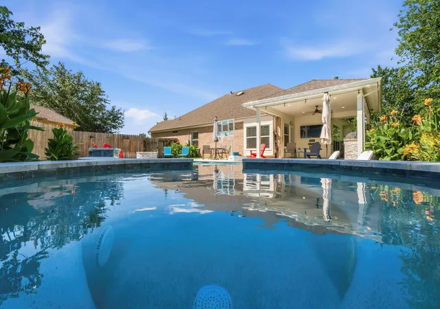 Photo 3 of Sale Pending at 10802 Windswept, Montgomery, TX 77356 | MLS# 6204242 | Listing updated on 2026-08-16